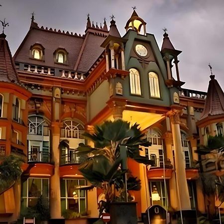 Gajahmada Graha Hotel Malang Eksteriør bilde