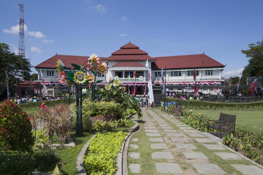 Gajahmada Graha Hotel Malang Eksteriør bilde