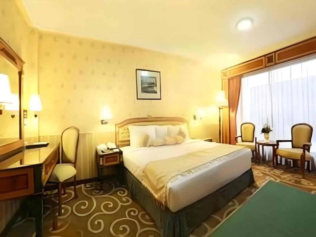 Gajahmada Graha Hotel Malang Eksteriør bilde