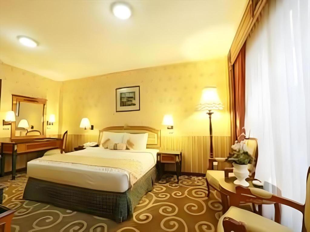 Gajahmada Graha Hotel Malang Eksteriør bilde