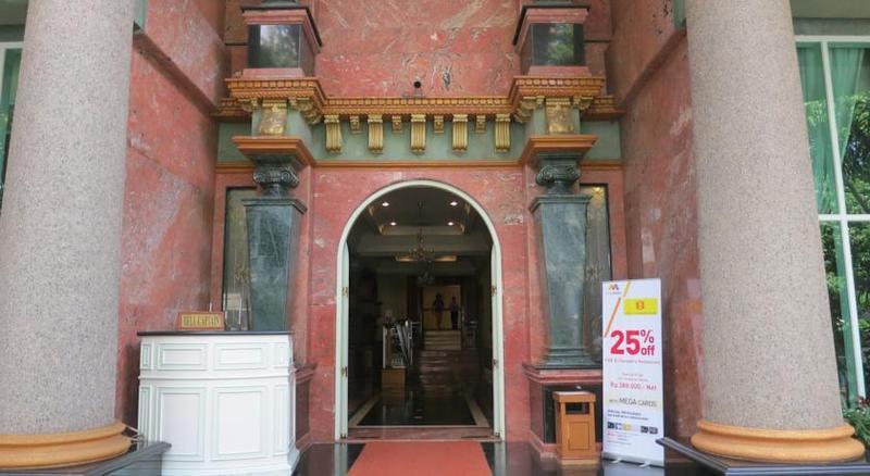 Gajahmada Graha Hotel Malang Eksteriør bilde