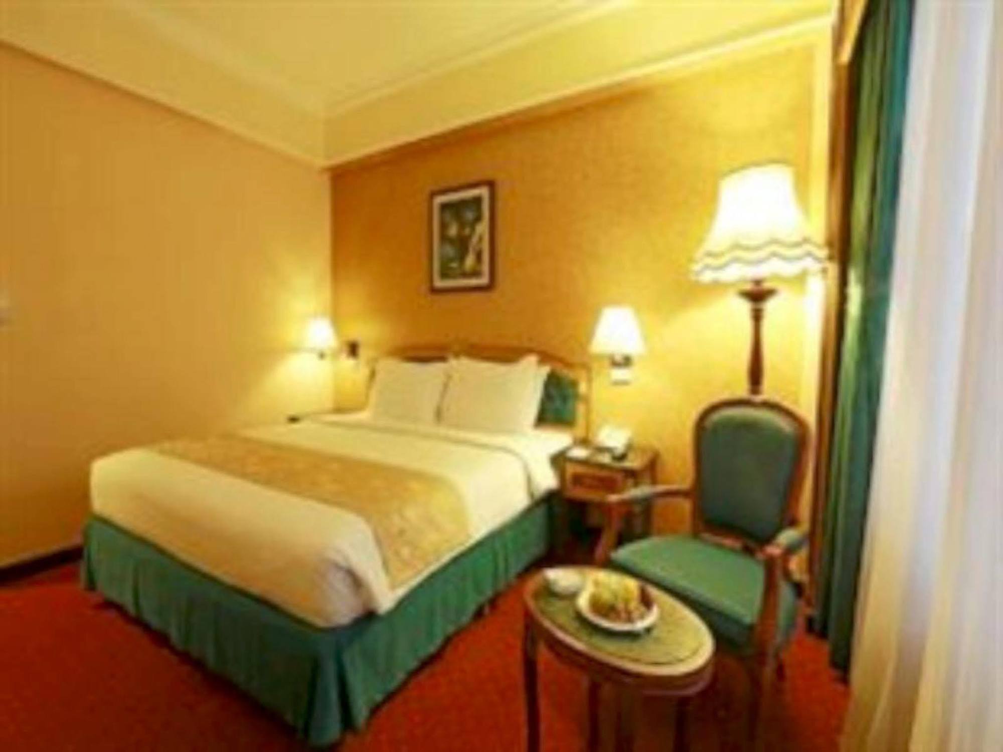 Gajahmada Graha Hotel Malang Eksteriør bilde