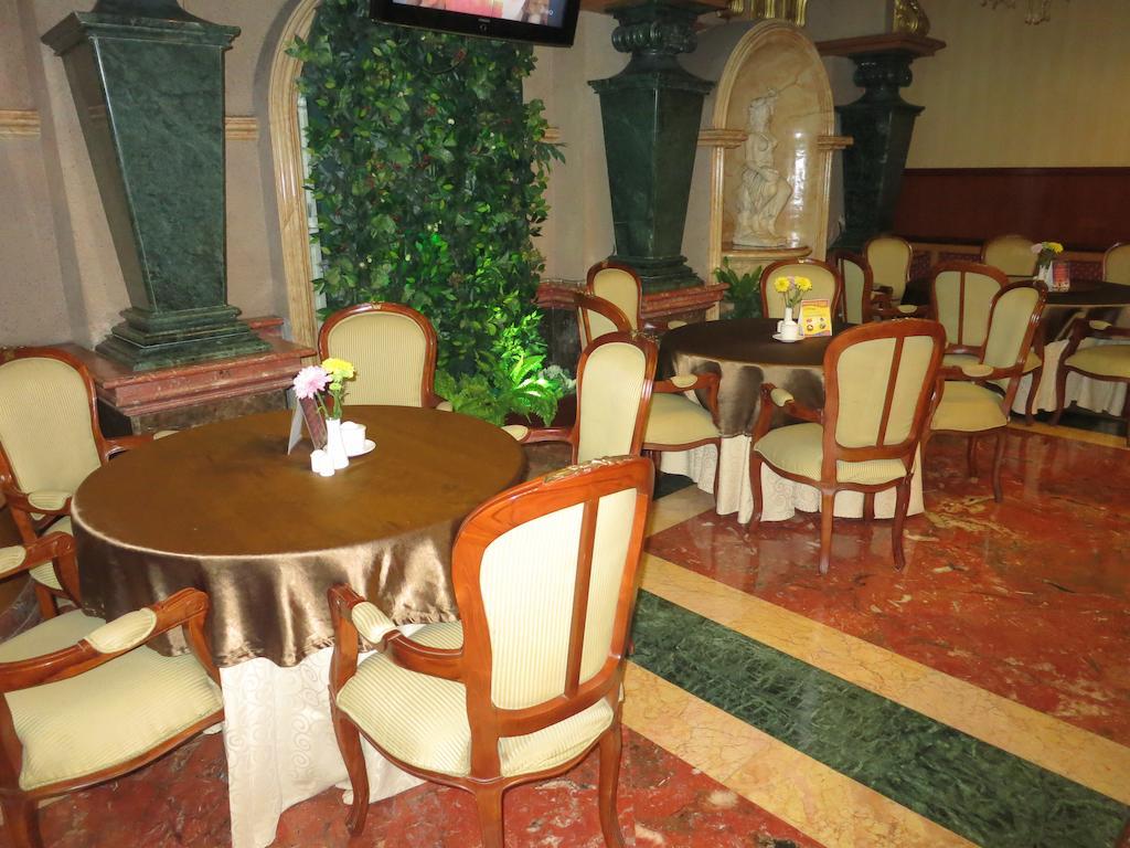 Gajahmada Graha Hotel Malang Eksteriør bilde