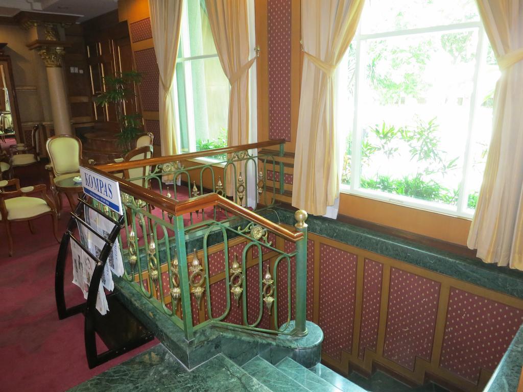 Gajahmada Graha Hotel Malang Eksteriør bilde